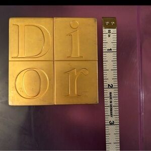 Dior Sliding Gold Color Compact Real Beauty Classic Fashion Accessory Beautiful